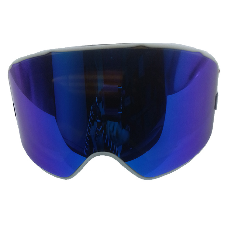 Custom wholesale white frame ski goggle with lens clip lock