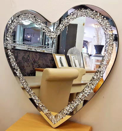 Luxury Wholesale Price Heart Shape Wall Mirror Crushed Diamond Decorative Mirror For Home Hotel