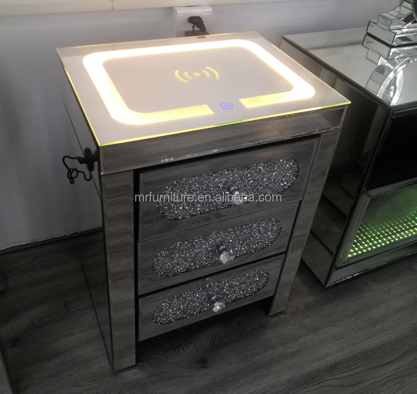 New Arrival Bedside Smart Table Wireless Charging 3 Drawers Mirrored Nightstand For Home Hotel Bedroom Furniture