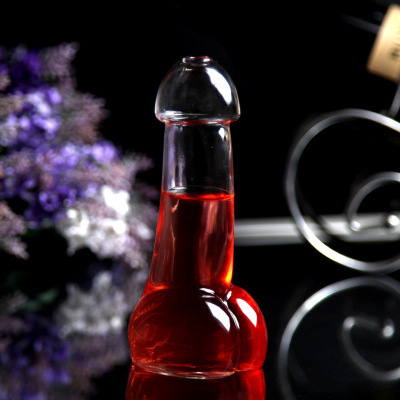 Design Cheap Penis Shape Glass Bottle Bar Glass Cups Hot Sale Unique Creative Ware Dick Shaped Cocktail Wine Party Whisky Glass