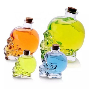 180ml 380ml 750ml Glass Wine Decanter Skull head shaped Decanter wine Whiskey Vodka skulled bottle with wooden cork