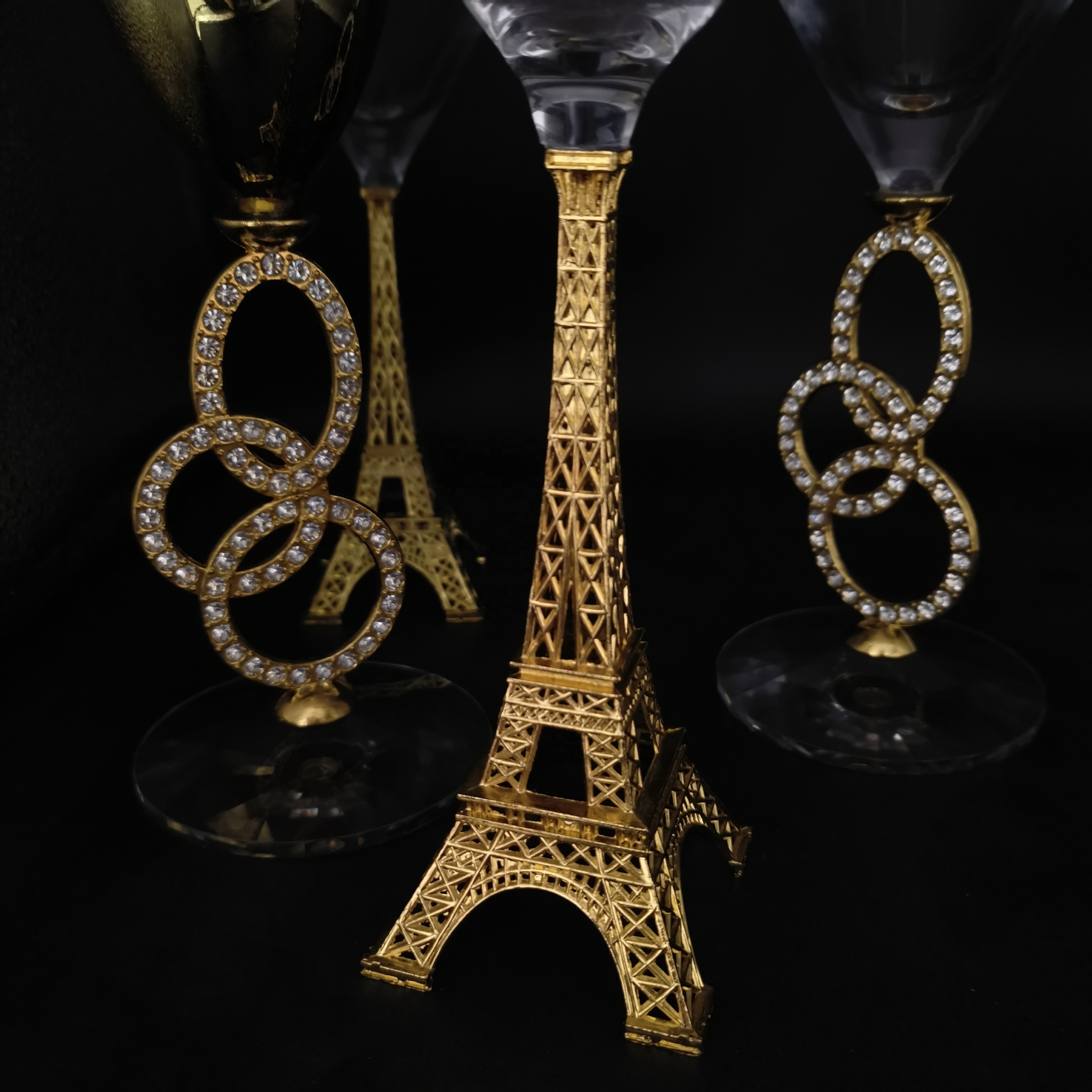 handblown clear eiffel tower shaped stem champagne flute unique patent glassware Stainless steel Tower cocktail glass goblet