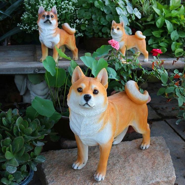 Life Size Akita Dog Sculpture Garden Animais Estatuas Handmade Resin Akita Figurine