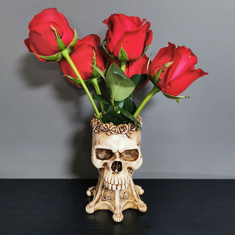 Hot Selling Unique Vase Home Decor Scary Resin Crafts Living Room Decoration Floreros De Resina Retro Design Skull Decor Vase