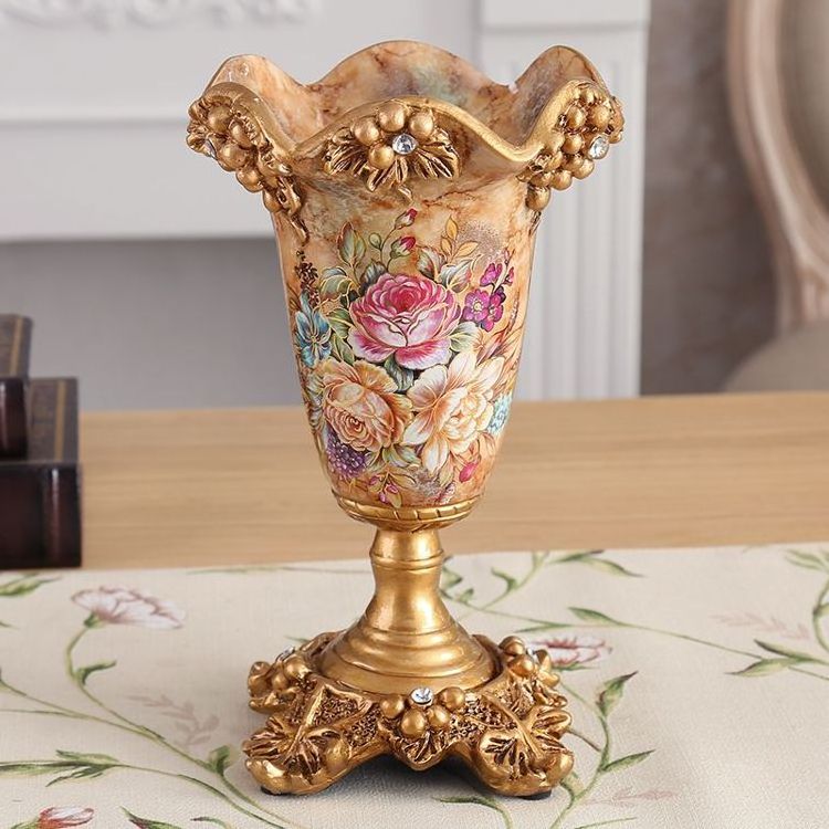 Wholesale Retro European Style Dining Table Vase Royal Decor Elegant Resin Jarrones Decorativos High End European Art Vase