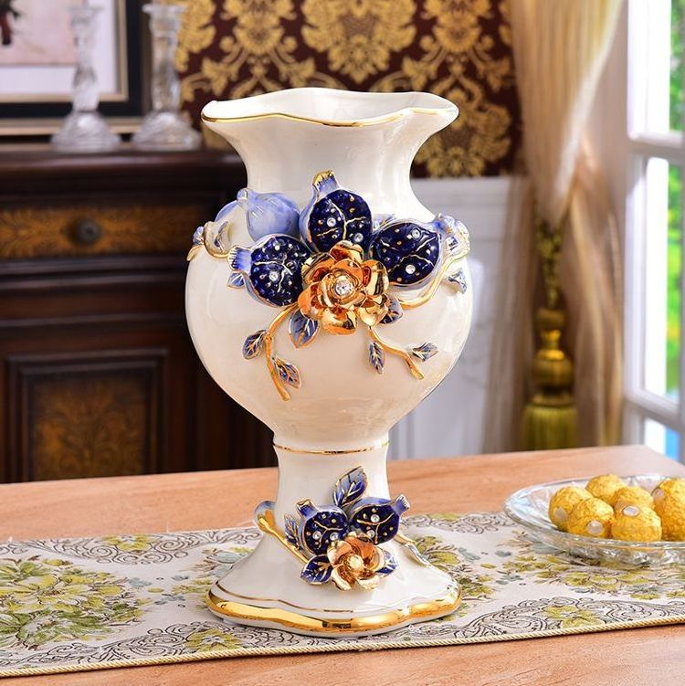 2022 New Gilt Painted Vases Decor De Luxe Vaso Ceramics White Porcelain Crafts Exquisite European Style Unique Vase