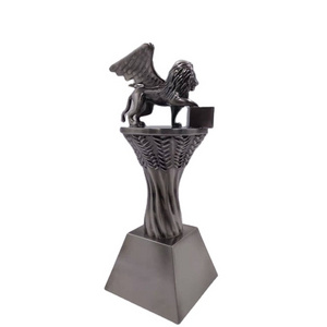 Lion High Quality Custom Memorial Gifts Best Selling Metal Trophy Cup Creative Black Winged Lion Trophies