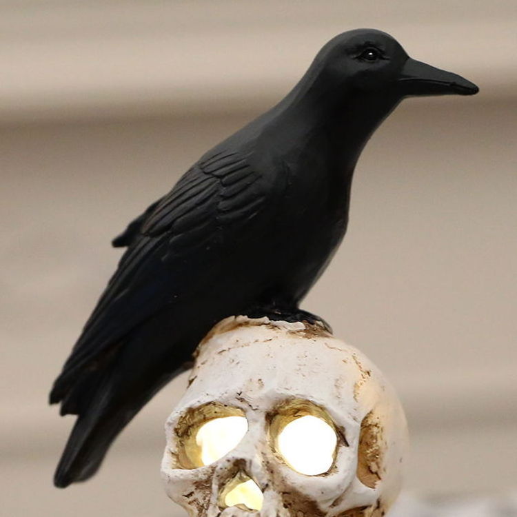 Halloween Decor Hot Sell Cheap 3D Crow Resin Skull Led Lamp Festival Home Decor Creative Scary Halloween Garden Decoration