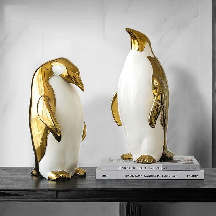 Luxury Creative Art Design Home Desk Decoration Hot Nordic Style Golden Ceramic Penguin Family Figurine Ornament Penguin Statue