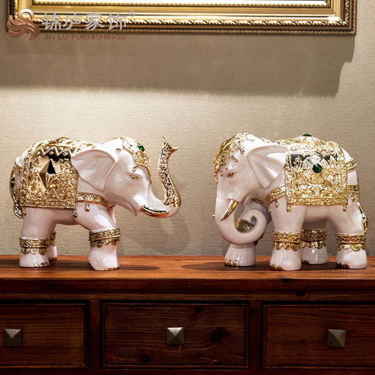 Hot Sell European Style Lucky Home Accessories Living Room Decor Gift Luxury Office Elefants Adorn 2 Elephant Figure Set