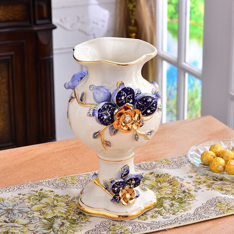 2022 New Gilt Painted Vases Decor De Luxe Vaso Ceramics White Porcelain Crafts Exquisite European Style Unique Vase