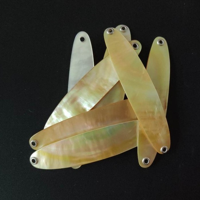 Hot Selling Yellowlip Mother of Pearl Shell Fishing Lures Fish Spoon Seabass Perch Zander Lures