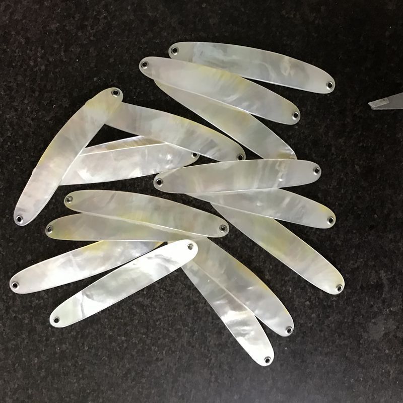 Luxury Perch Squid Lure Spoon White Mother of Pearl Shell Fishing Lures for Ocean Beach Fishing