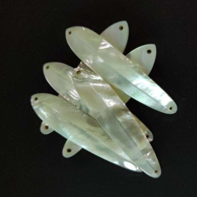 Luxury White Mother of Pearl Shell Diamond Shape Fishing Lures Spoon Perch Lures