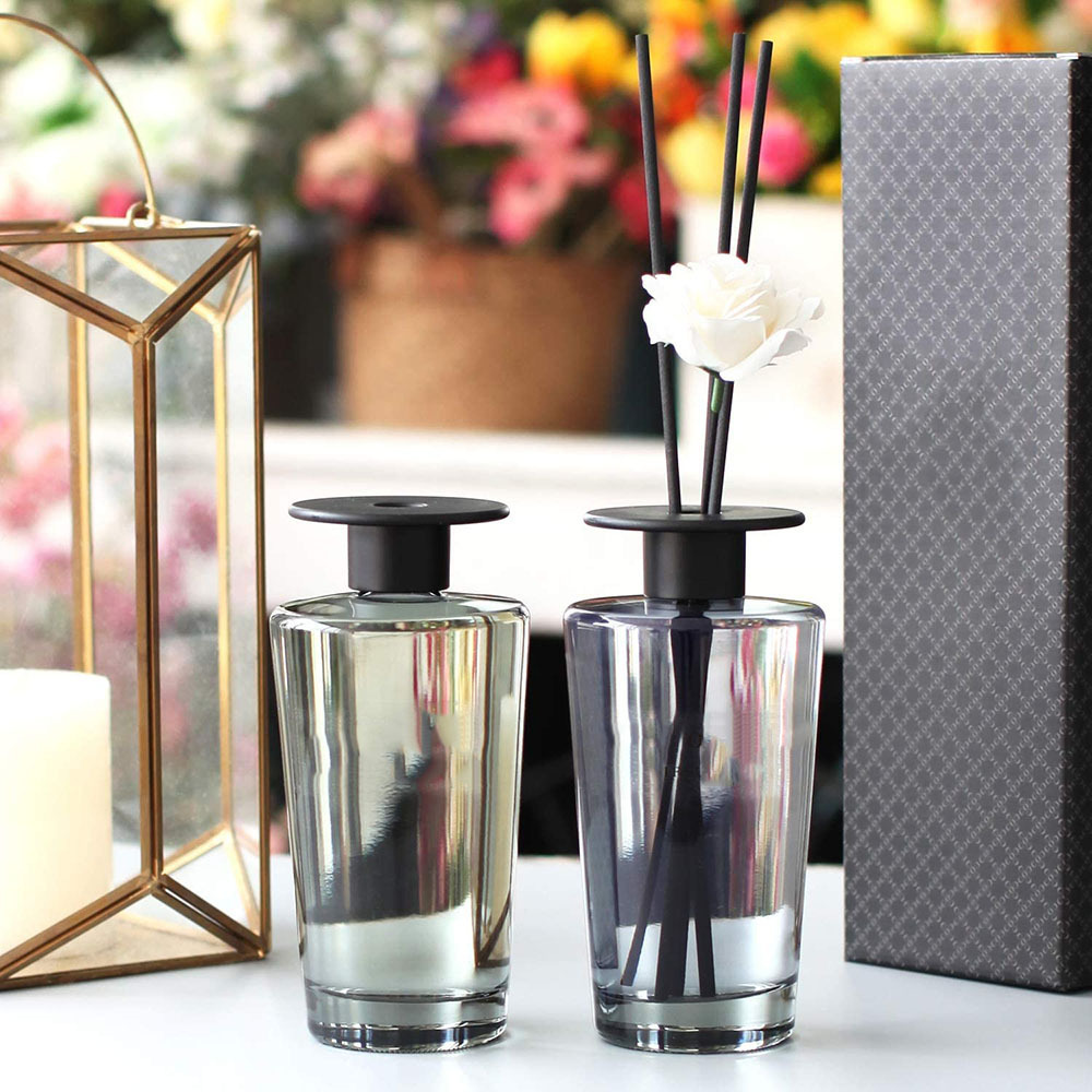 Luxury glass perfume bottle 500ml Large Light Black Glass Flower Aroma Reed Diffuser Bottle