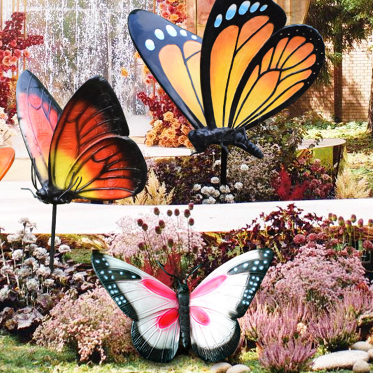 I0102 Courtyard Garden Decoration Outdoor Large Simulation Butterfly Ornaments Fiberglass Animal Sculpture Landscape