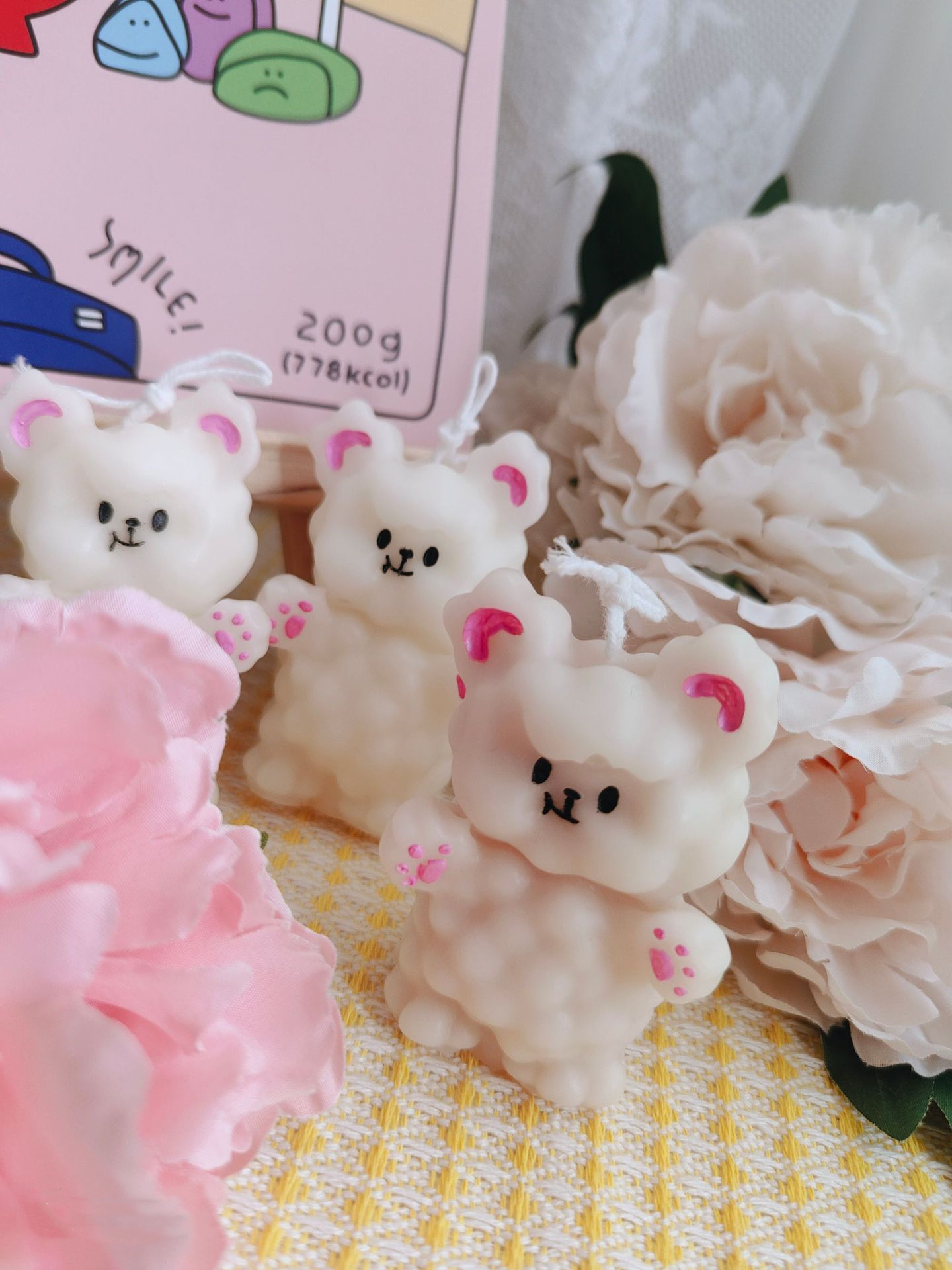 V040 2022 New Design Scented Candle Handmade Teddy Bear Candle Cartoon Shape Candles For Home Decor Wedding Birthday Gift