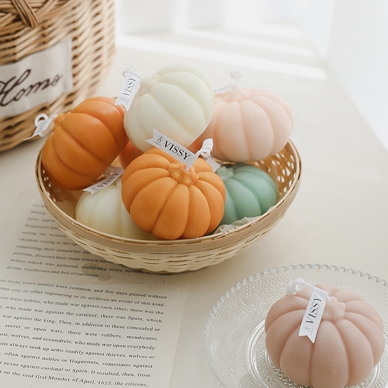 L292 Ins Popular High Quality Oem Scented Candle Lifelike Colorful Pumpkin Low Moq Scented Candles For Halloween Decoration