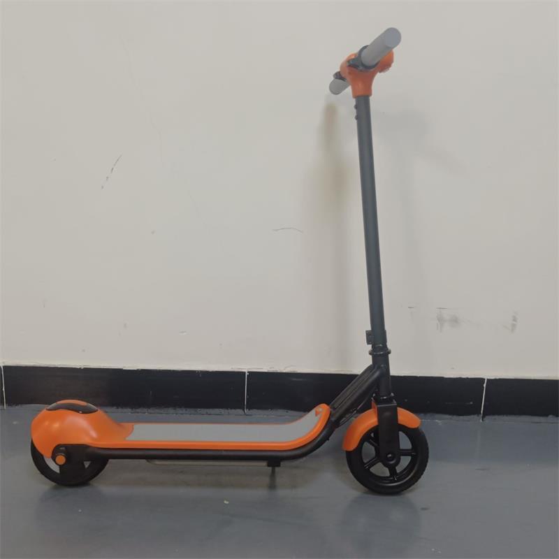 Cheap Price New Arrival Kids 6.5Tire Pink Electric Scooter Fashionable 110W E-scooter Motor With Light Children Foldable Scooter