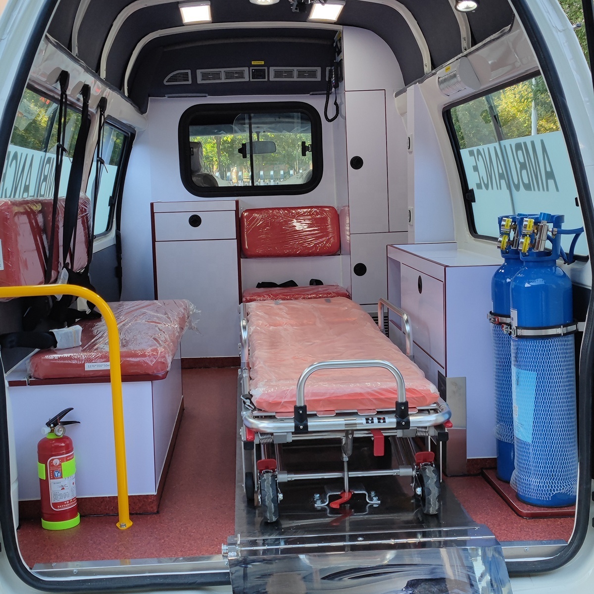 New Trending Ambulance for Sale/Hospital Use ICU Ambulance Equipment