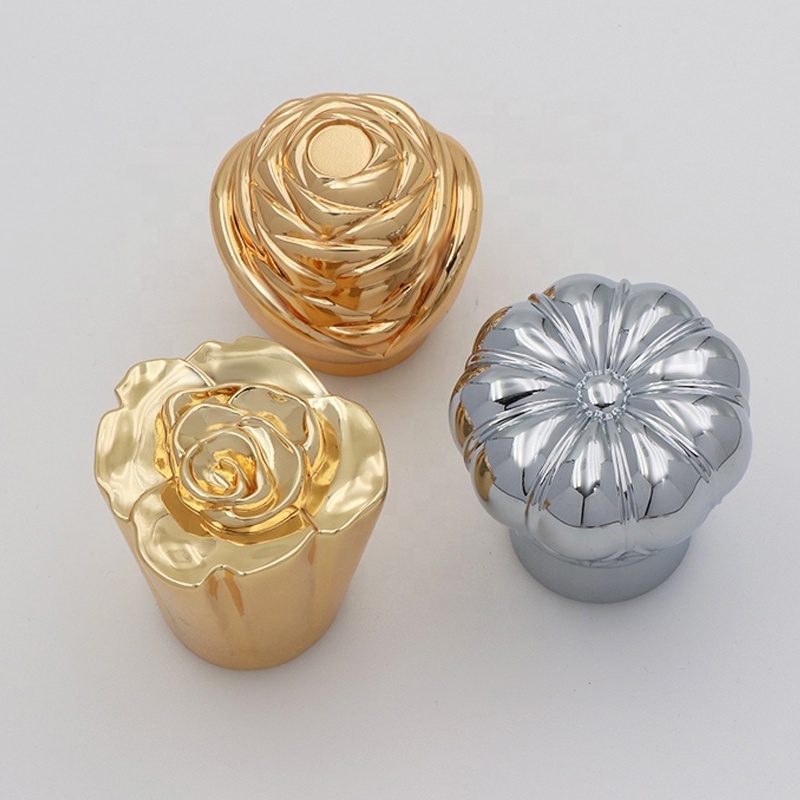 Dongguan Manufacturer Zamac Perfume Caps Gold flower shaped Fragrance Zinc alloy Cap For 15mm Perfume bottle