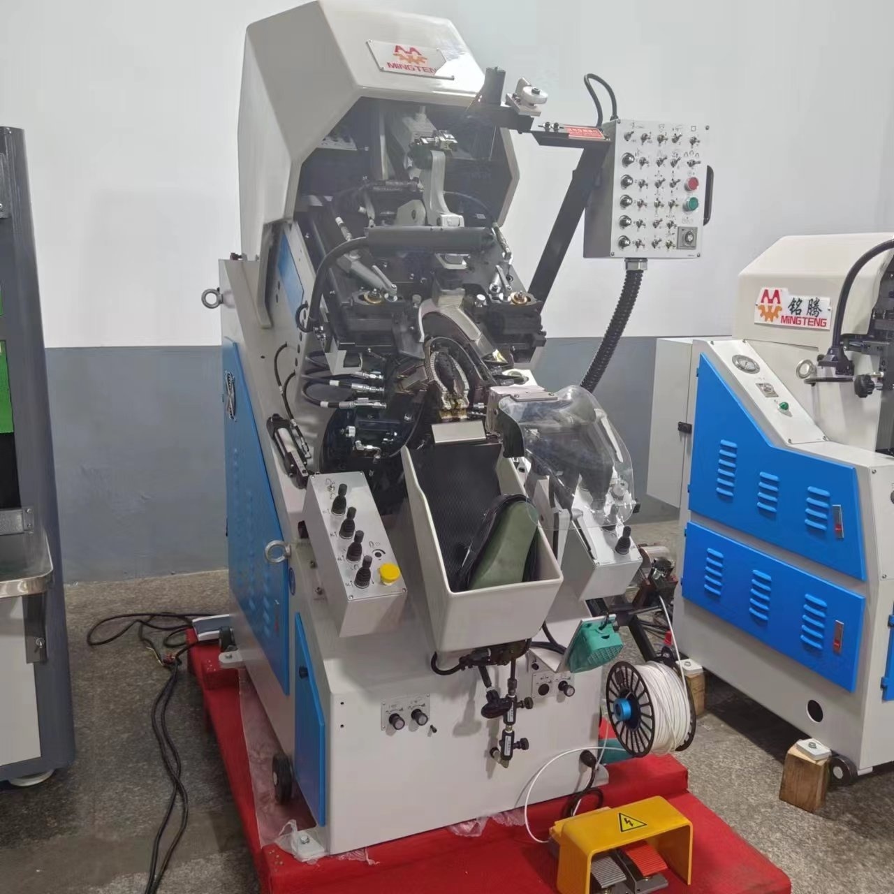 9 Pincers Hydraulic Shoe Toe Lasting Machine With Gluing Shoe Factory Machine For Any Shoes