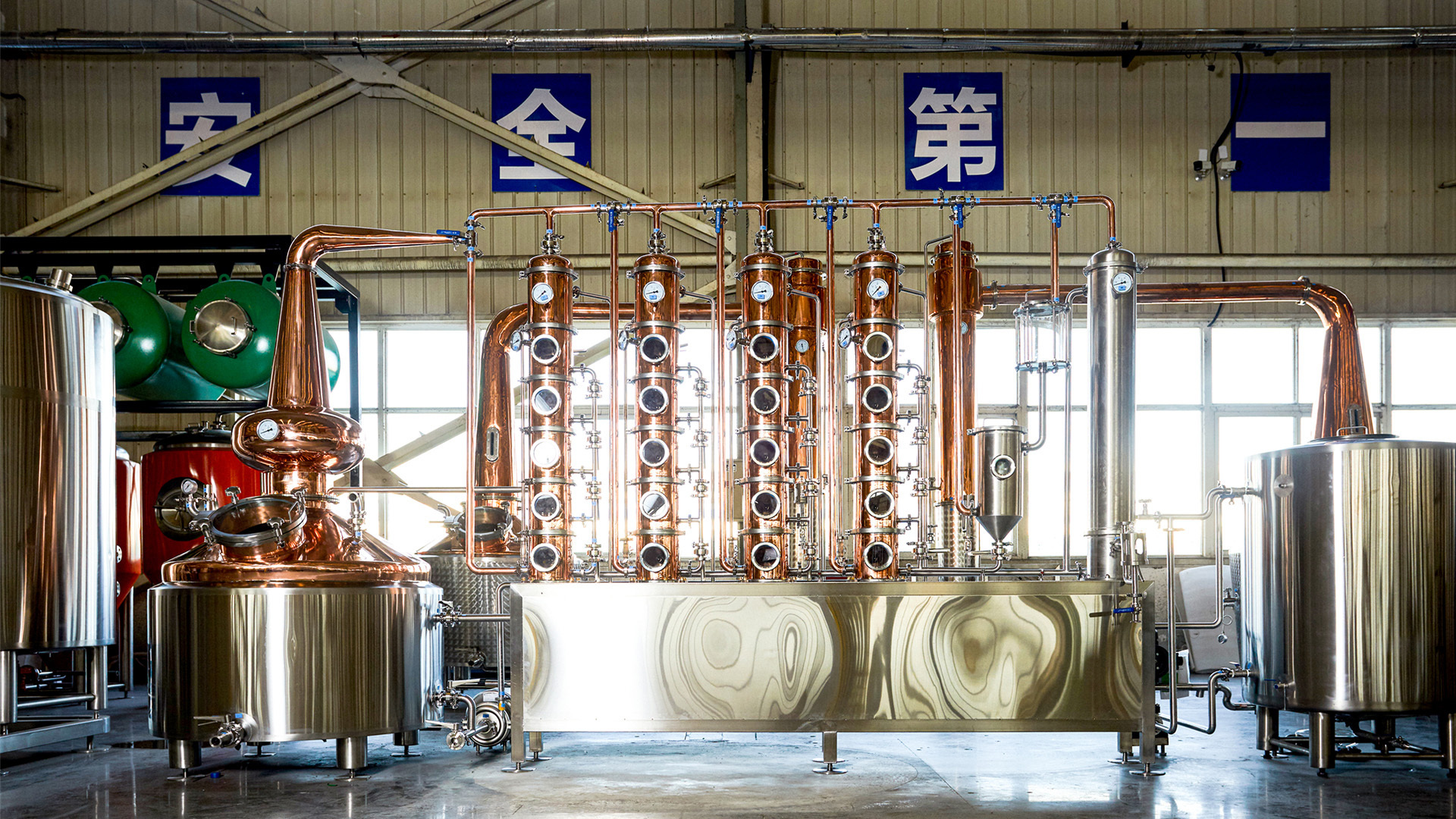 Meto 300L 500L Factory Sale Various Widely Used Gin Destillery Moonshine Copper Distiller Micro Distillery Equipment