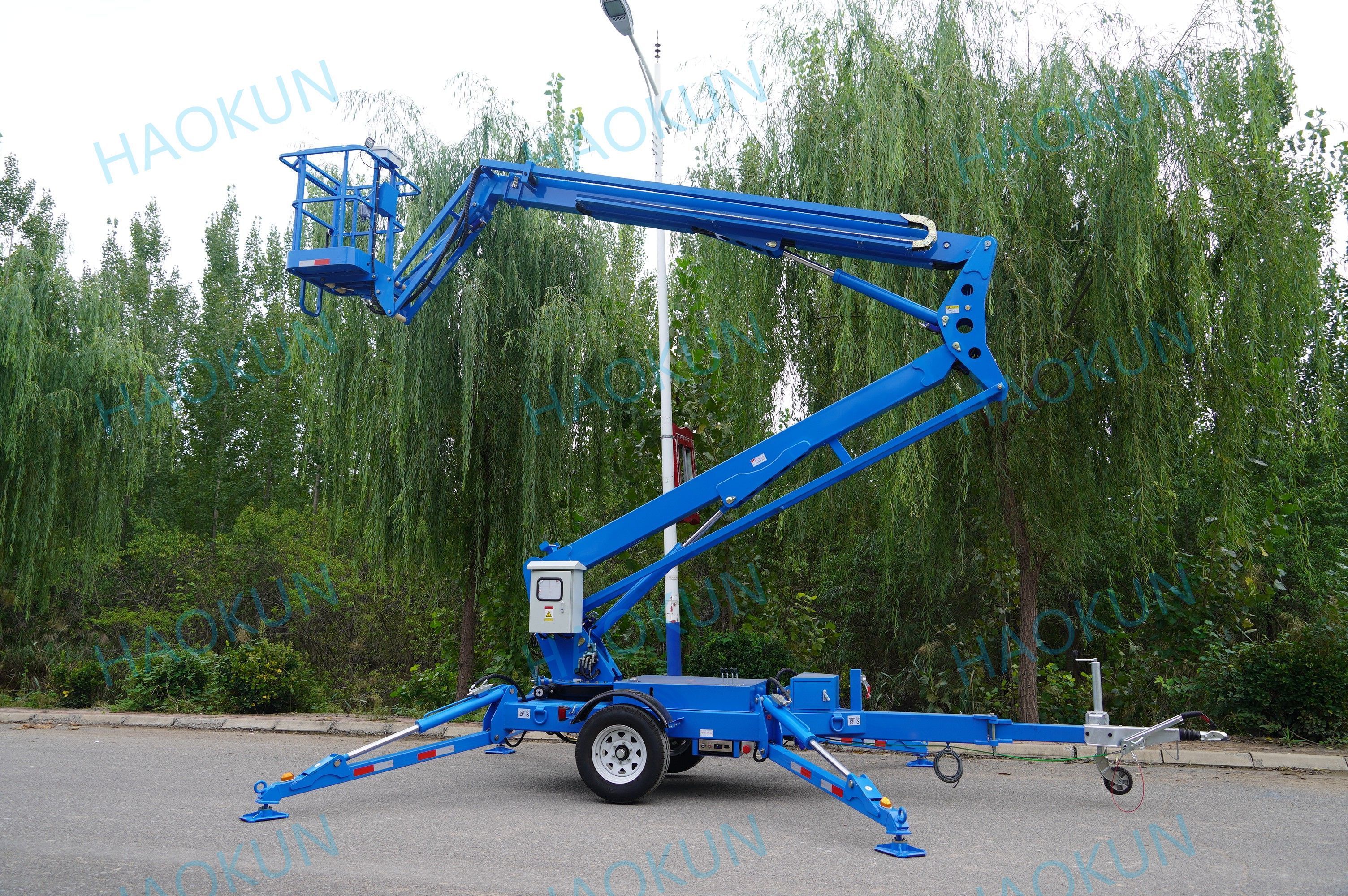 Hot sale 8-20M Folding Articulating Trailer Lift platform towable boom lift 12m Telescopic Lift Aerial Work platform