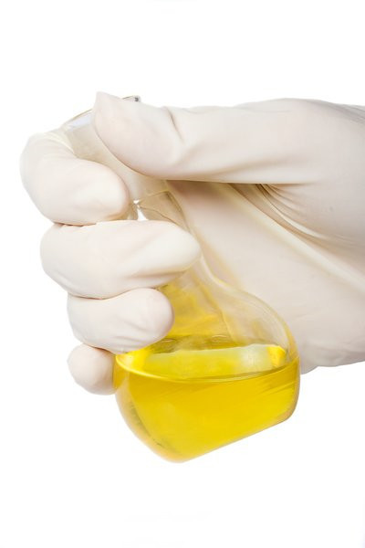 Pure Mineral base oil Paraffin White oil Best Quality  Industrial Chemicals grade Density Standard 870 kg/m3