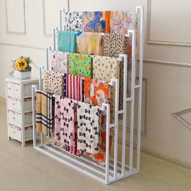 Custom Metal Hanging Rug Blanket Display Stand Rack For Sale