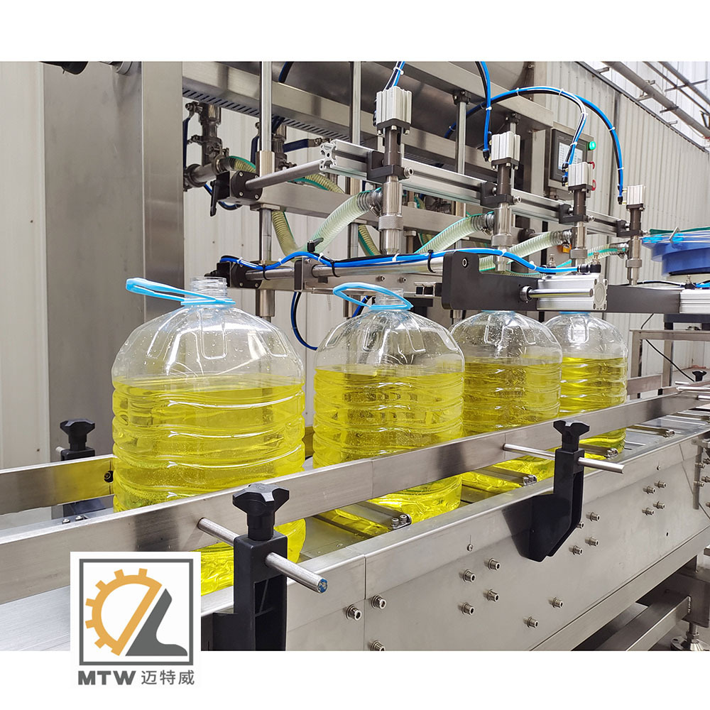 MTW 2 head edible oil palm oil jerry can 5l bottle automatic weight filling packing machine