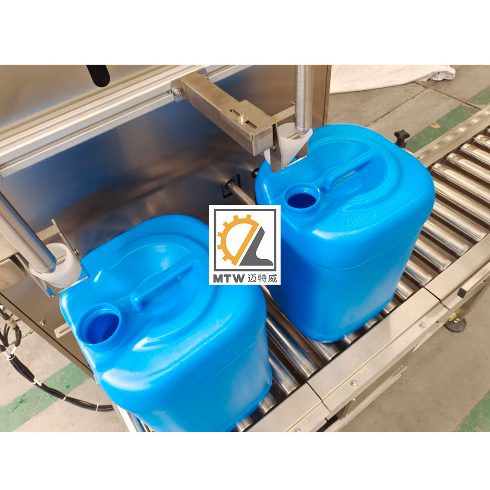 MTW double heads automatic bottle barrel water-based paint engine oil weighing filling machine for oil