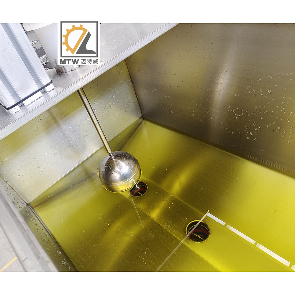 MTW auto cooking oil filling and capping plant edible oil packaging line