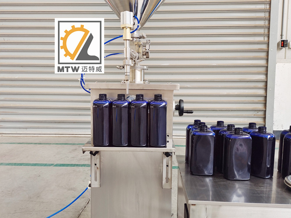 MTW 2 heads semi automatic cartridge oil liquid soap gallon filling machine with good performance