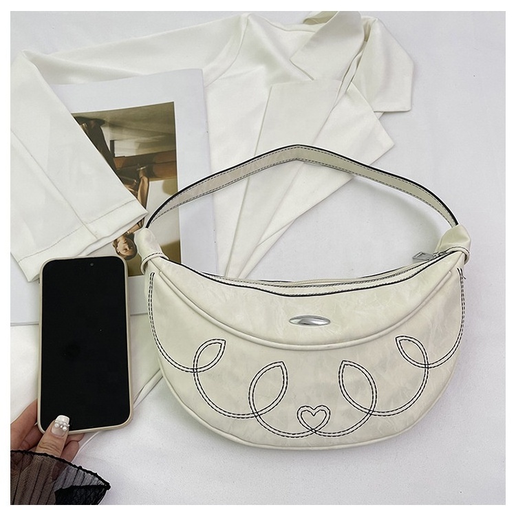 2024 Bulk Trending PU Leather Small Handbags Crescent Shape Messenger Bags Women Embroidery Pure Color Shoulder Bag for Girls