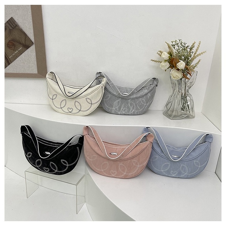 2024 Bulk Trending PU Leather Small Handbags Crescent Shape Messenger Bags Women Embroidery Pure Color Shoulder Bag for Girls