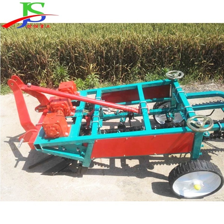 Agricultural machinery 18 hp Tractor Mounted Groundnut portable  Peanut Garlic Harvester Machine