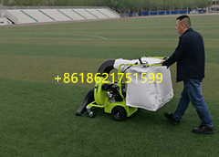 Fuel oil type suction leaf machine outside artificial lawn sports field high efficiency cleaning equipment