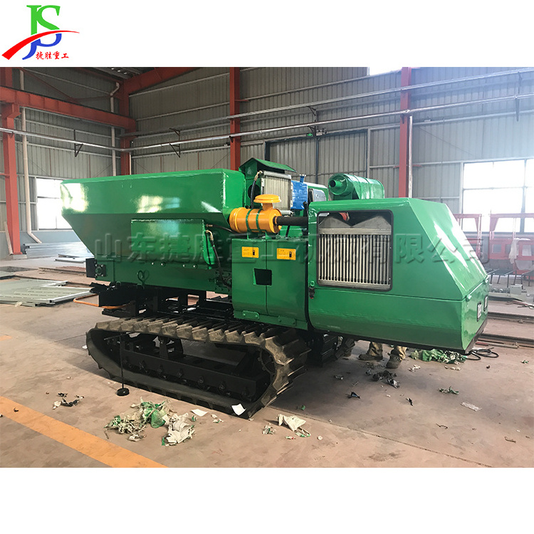 Self propelled crawler muck dispenser multi functional cow sheep muck dispenser manure rice paddy field