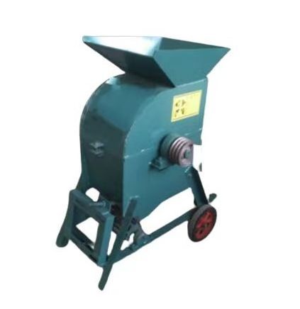 Small mobile soil pulverizer Nutrient soil crushers Planting soil grinder with conveyor belt