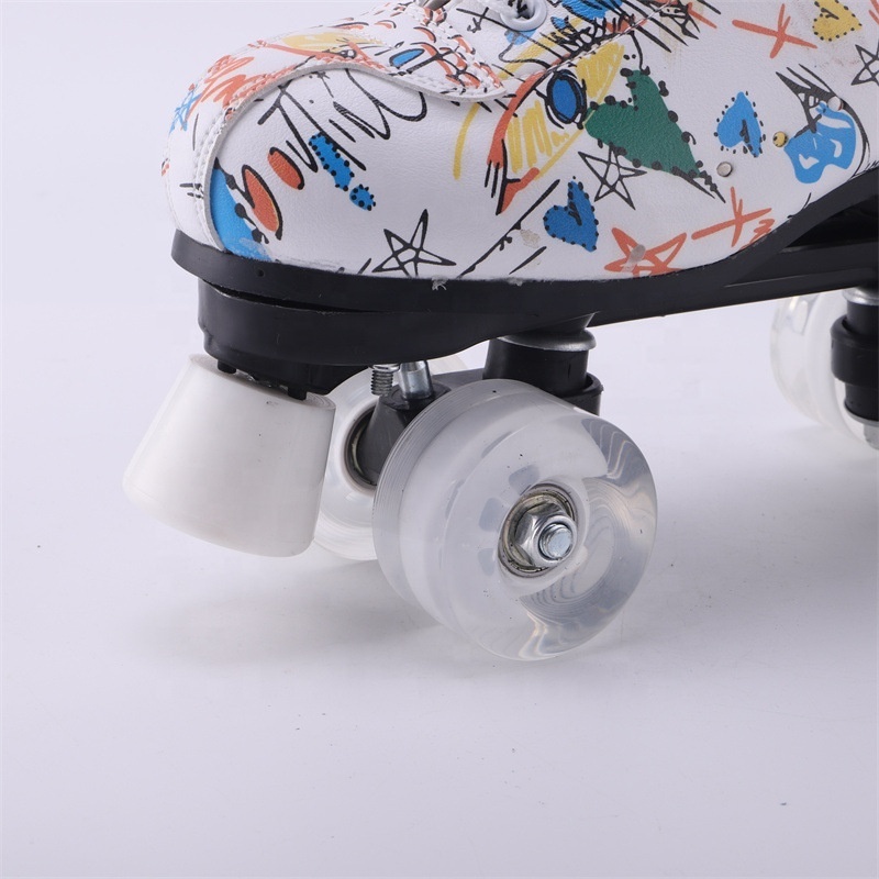 Wholesale High Quality Skateboard Wheel  Skate Roller  Flash Safety Sales Kick  Roller Skates