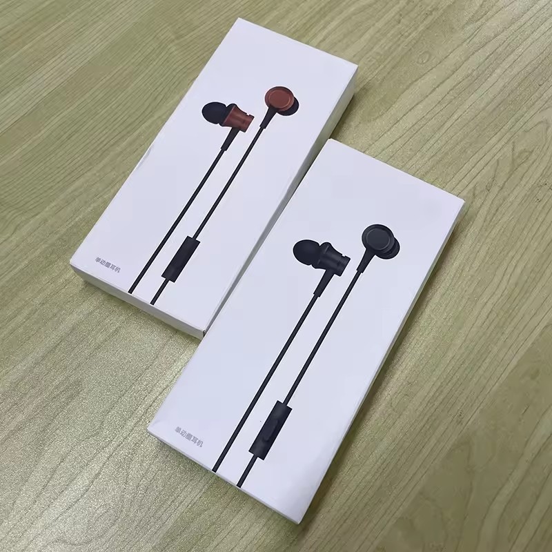 Hot Products Earpieces 3.5mm Jack with Mic Game Music Dynamic In-Ear Stereo earphones headphones for Xiaomi for Samsung earbuds