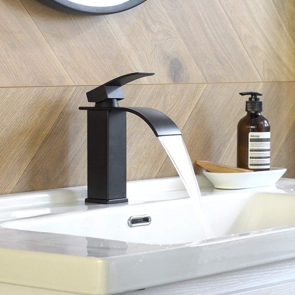 Matte Black Robinet Torneira Banheiro Hot and Cold Water Mixer Bathroom Waterfall Basin Faucet Stainless Steel Robinet Lavabo