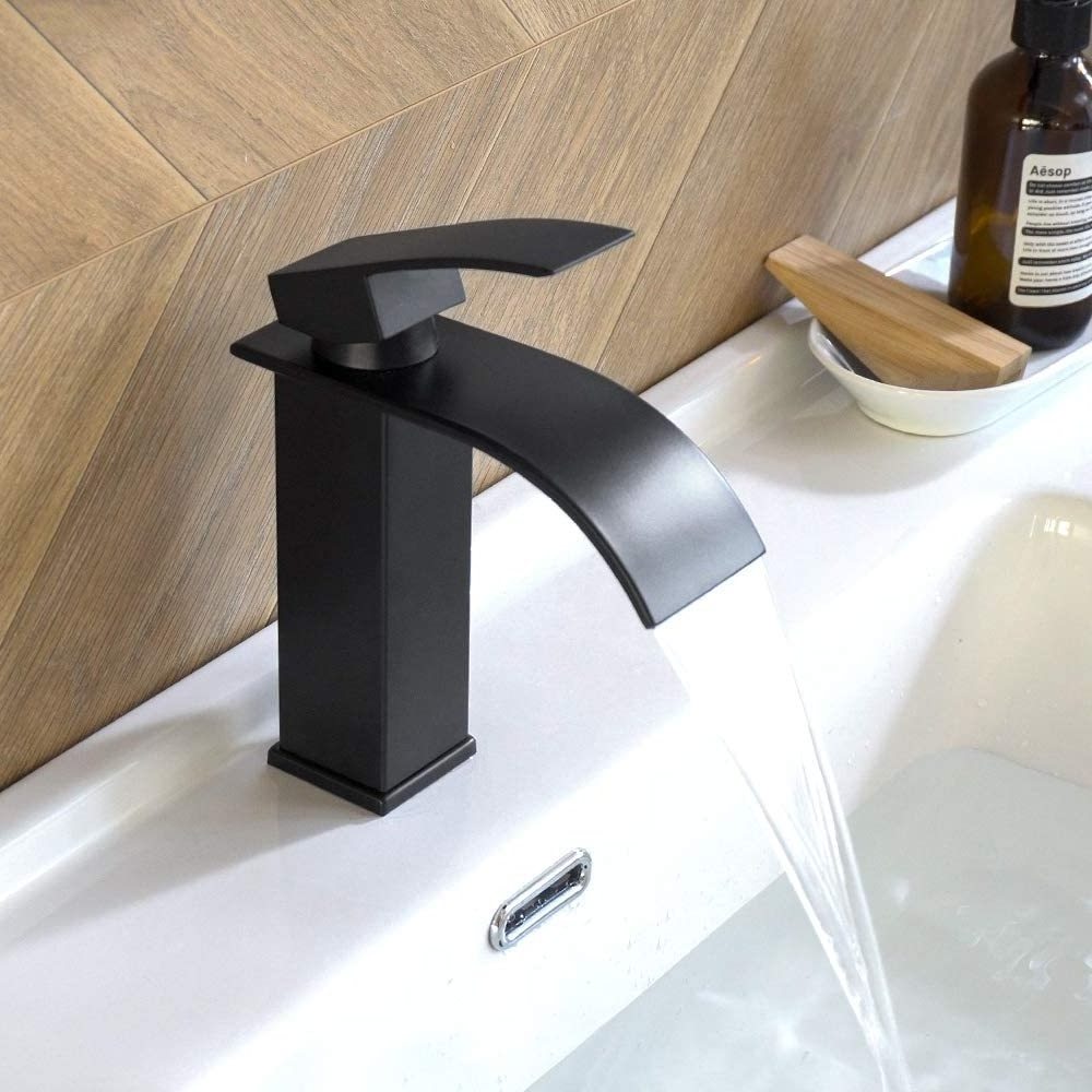 Matte Black Robinet Torneira Banheiro Hot and Cold Water Mixer Bathroom Waterfall Basin Faucet Stainless Steel Robinet Lavabo