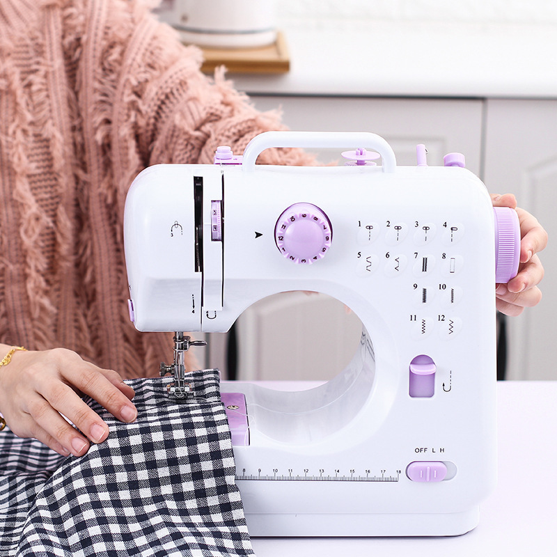 505A household mini multi-function domdestica mini electric handy sewing machine household tailor small sewing clothes lock