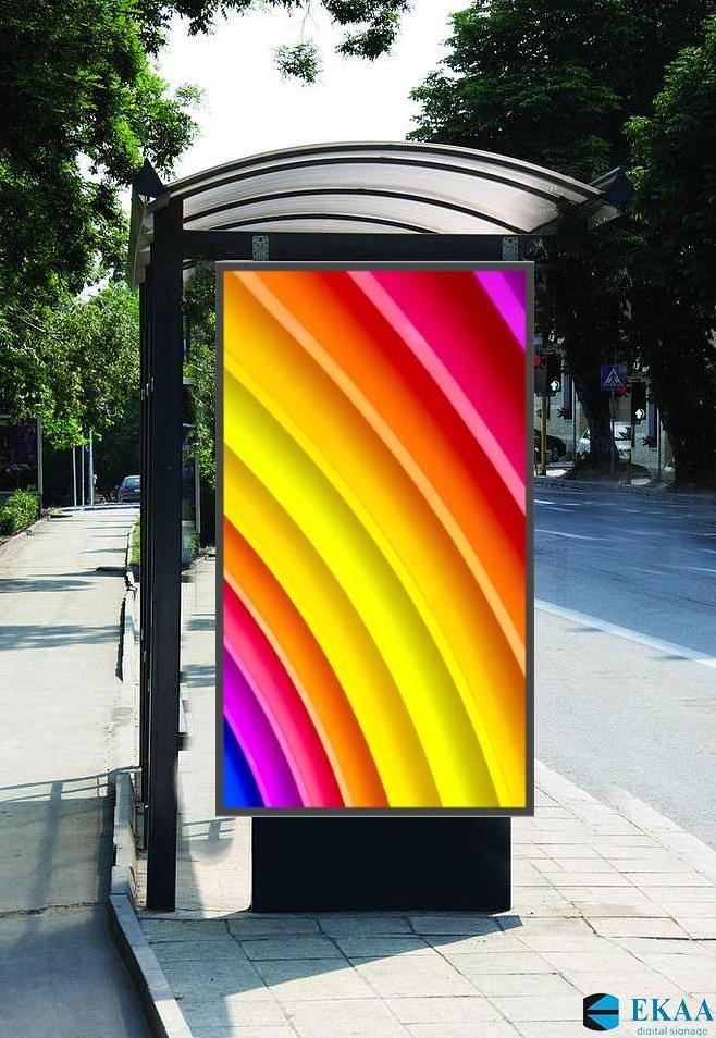 Outdoor Street Public Advertising Equipment Creative Bus Stop Bus Shelter with Qlcd advertising board