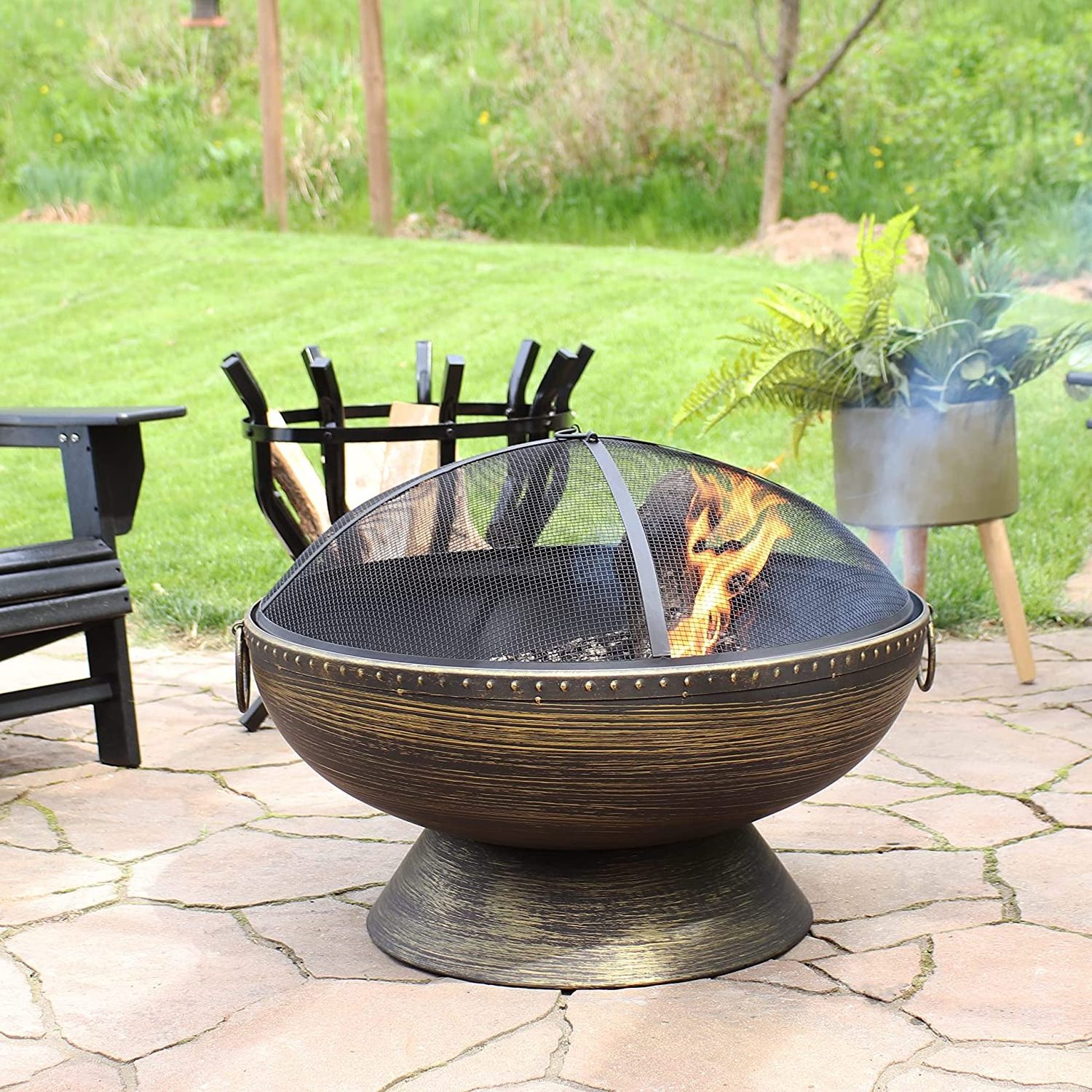 Great Quality Antique Metal Wood Burning Fire Pit With Mesh Spark Screen For Outdoor Patio Heater