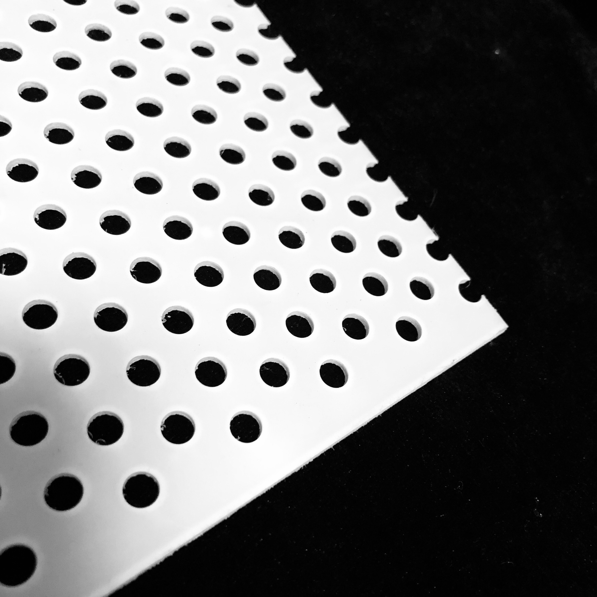 Round hole perforated polypropylene polyethylene plastic sheet