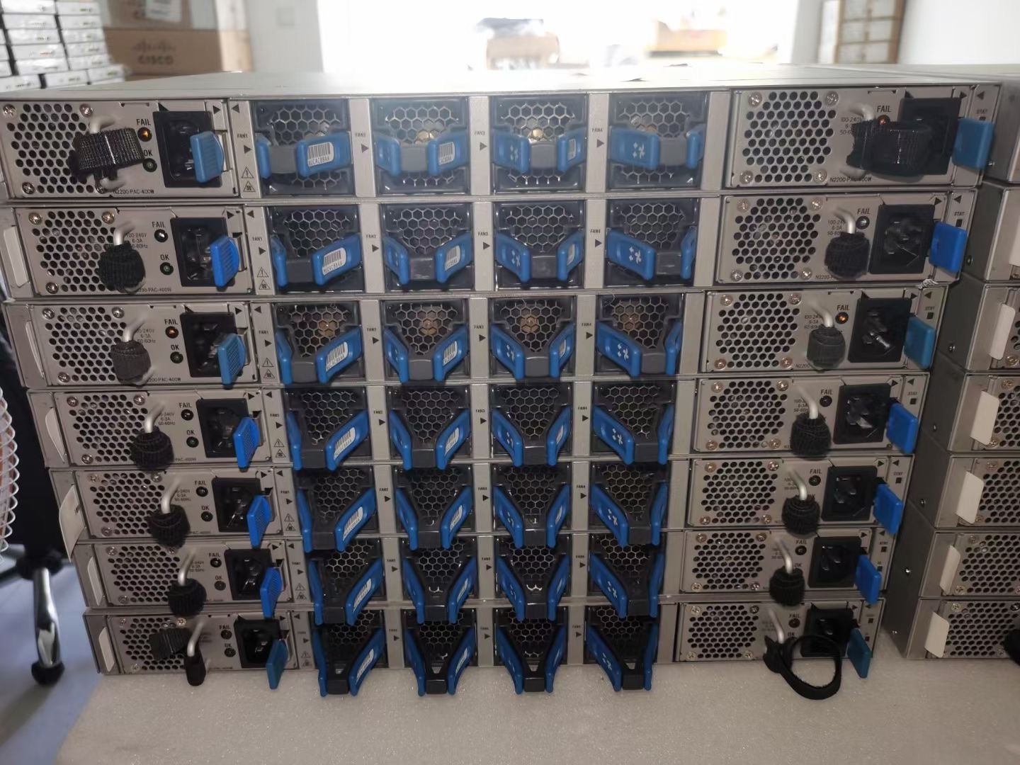 Ci-sco C9200L-24T-4G-E industrial network switches test 24-port PoE+ 4x1G Switch Port