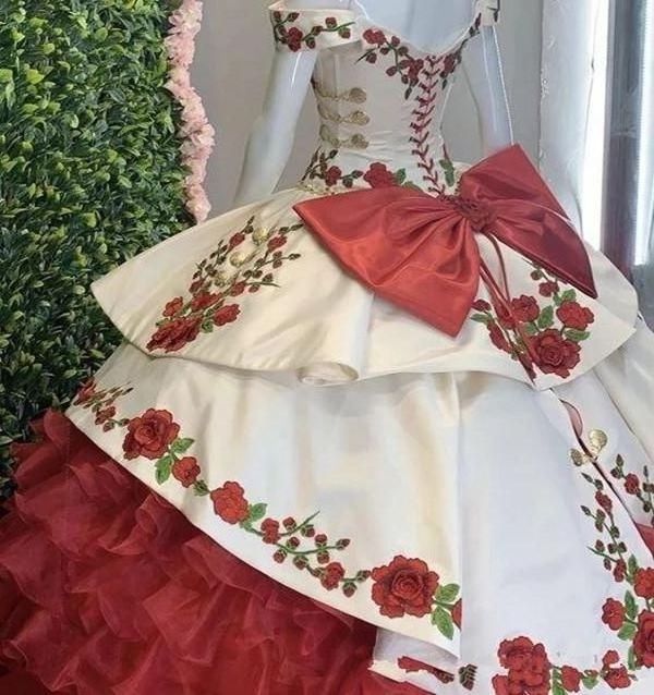 Mumuleo Floral Embroidery Quinceanera Dresses Charro Off The Shoulder Bow Ball Gown Prom Dress 7th Grade Sweet 15 Dress